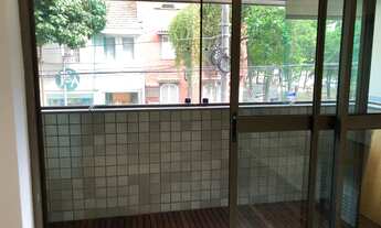 Imagem 5: Excelente apartamento na segunda quadra da praia no Leblon