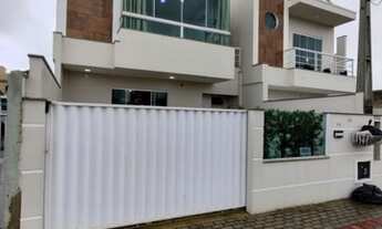 Imagem: EXCELENTE SOBRADO NO CENTRO DE NAVEGANTES