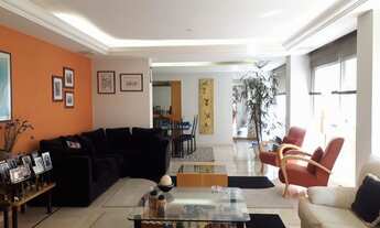 Imagem 2: Apartamento à venda em Pinheiros com 224 metros, 4 dormitórios, 2 vagas e ao lado do metrô