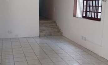 Imagem 7: Candeias | Ótima Casa C/ piscina | 200 m² de área útil