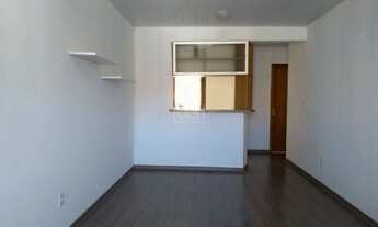 Imagem 2: Porto Alegre - Casa Padrão - Hípica