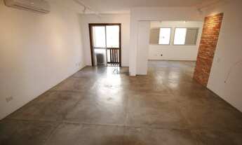 Imagem 2: Oportunidade! Ótimo apartamento, ar condicionado, são 2 dormitórios, 2 banheiros, 1 vaga e