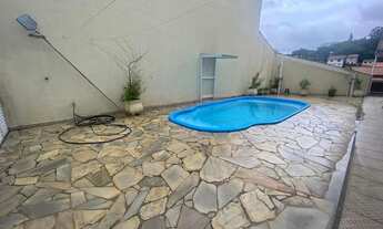 Imagem 2: Linda casa com piscina na região do Horto Florestal