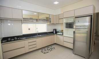 Imagem 2: Vendo uma Casa Térrea no Condomínio Verana para venda tem 170 metros quadrados com 3 qua