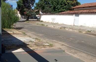 Imagem 3: Casa para venda tem 130 metros quadrados com 3 quartos em Estância Itaguaí - Caldas Novas