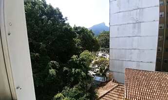 Imagem 2: Apartamento para venda possui 94 metros quadrados com 2 quartos em Leblon - Rio de Janeiro