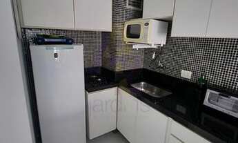 Imagem 4: Apartamento reformado e todo mobiliado. Com 2 dormitórios e varanda agradável em prédio co