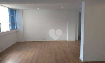 Imagem 3: Apartamento com 2 dormitórios à venda, 108 m² por R$ 1.385.000,00 - Lagoa - Rio de Janeiro