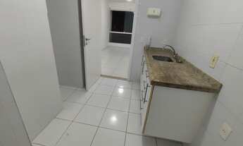 Imagem 6: Apartamento na Riviera c/ 2qts, 1br, 1vg, amrs, área srvç, blindex