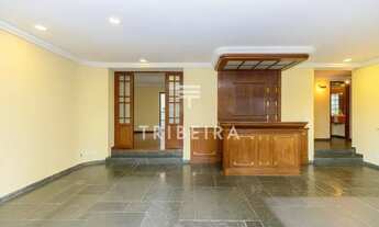 Imagem 5: Imóvel de 220m², com 5 dormitórios (sendo 1 suíte)