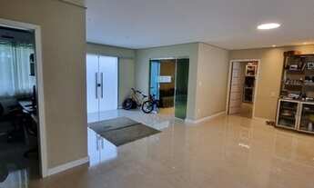 Imagem 3: Casa com 4 Dormitórios /600m2 / Adrianópolis, condomínio fechado