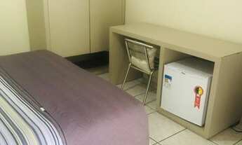 Imagem 7: Suíte equipada e área de lazer com piscina, ofurô e churrasqueira