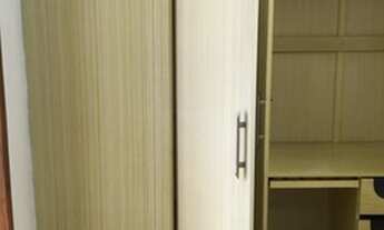 Imagem 6: Alugo apartamento na Tijuca: Salão, dois quartos sendo uma suíte com armários e vaga