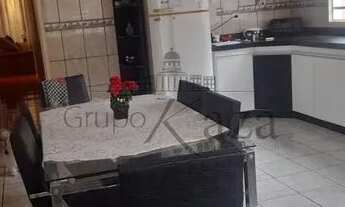 Imagem 6: Jacarei - Casa Padrão - Jardim Maria Amelia