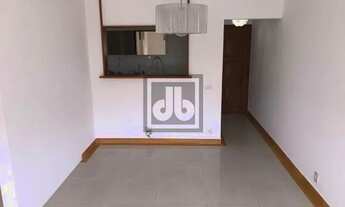 Imagem 6: LINDO APARTAMENTO,TOTALMENTE REFORMADO,DESOCUPADO,PRÓXIMO AO NORTE SHOPPING, ELEVADOR E VA