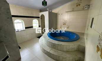 Imagem: Casa para Aluguel em Montes Claros - 6 Quartos