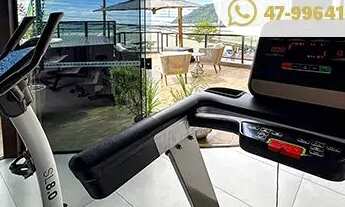 Imagem 3: Apartamento Diferenciado debruçado na orla de Balneário Camboriú, uma casa a beira mar