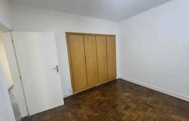 Imagem 7: Casa para venda possui 382 metros quadrados com 6 quartos em Pacaembu - São Paulo - São Pa