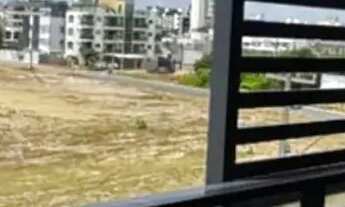 Imagem 6: Apartamento para venda em Intermares com varanda e vista lateral para o mar 3 quartos
