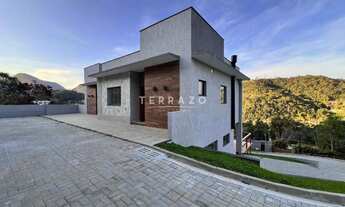 Imagem 2: Casa à venda, 3 quartos, 1 suíte, 1 vaga, deck de 35 m², Golfe - Teresópolis/RJ