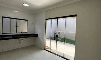 Imagem 4: Casa para Venda em Aparecida de Goiânia, Jardim Veneza, 3 dormitórios, 1 suíte, 2 banheiro