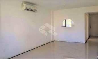 Imagem 3: Apartamento 2d c/ garagem no bairro Menino Deus