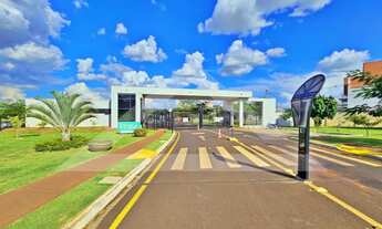 Imagem 2: Sobrado com 300m² de área terreno e 255m² de área construída à venda, próximo ao Shopping