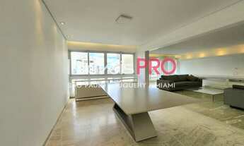 Imagem 2: Cobertura a venda perto do Jardim Europa com 560m2, 5 suites, 5 vagas com piscina e churra