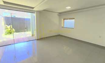 Imagem 2: Seu Refúgio em São Francisco: Casa Nova com Área Gourmet e Total Privacidade