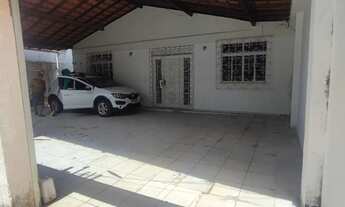 Imagem: Oportunidade! Vendo Casa Ampla Com Bastante