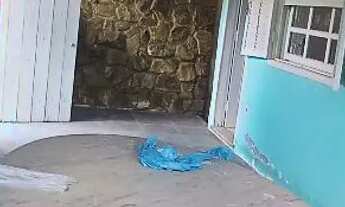 Imagem 2: Vendo linda casa 180mil aceita 90mil de entrada mais parcelas de 2mil