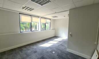 Imagem 3: Excelente sala comercial no Barra Prime