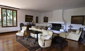 Imagem 7: Casa com terreno espetacular e com projeto do renomado arquiteto Bratke!