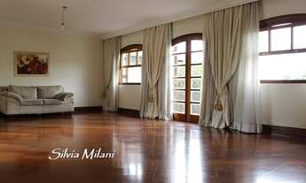 Imagem 7: Casa em São Paulo com 1.000 m² e vista panorâmica para a Serra da Cantareira