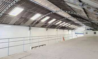 Imagem 2: Galpão/Depósito/Armazém para aluguel e venda tem 700 metros quadrados