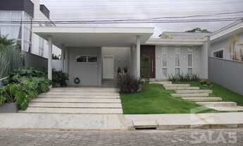 Imagem: JOINVILLE - Casa de Condomínio - Glória