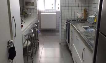 Imagem 7: Apartamento em rua tranquila, excelente localização