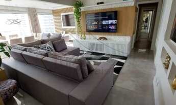 Imagem 2: APARTAMENTO DE CINEMA, DECORAÇÃO IMPECÁVEL, VISTA DESLUMBRANTE, 3 SUITES, PRÉDIO NOVO E LA