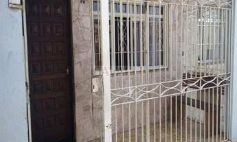 Imagem 2: Sobrado em rua particular