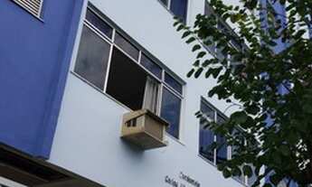 Imagem 2: Apartamento para venda possui 88 metros quadrados com 3 quartos em Imbetiba - Macaé - Rio