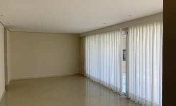 Imagem 4: Apartamento para aluguel e venda possui 367 metros quadrados com 4 quartos