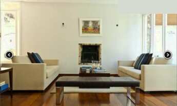 Imagem 2: Casa a venda possui 400 m² com 5 dorms sendo 2 suítes e 5 vagas e piscina - Jardim Marajoa