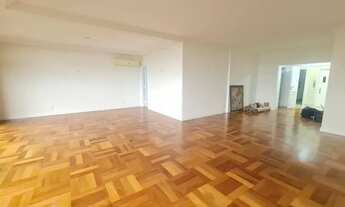 Imagem 3: Apto p/ alugar na Praia do Flamengo com 220 m², 4 quartos sendo 1 suite e 1 revertido pra