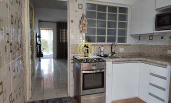 Imagem 5: Vende-se Casa Térrea com Piscina no Jardim Paraiso - Jacareí