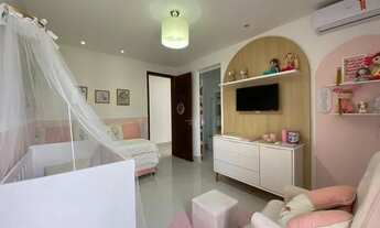 Imagem 2: Casa de condomínio sobrado para venda tem 446 metros quadrados com 5 quartos