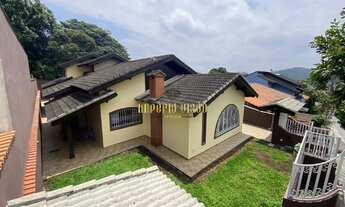 Imagem: Casa de Alto Padrão com 4 dormitórios