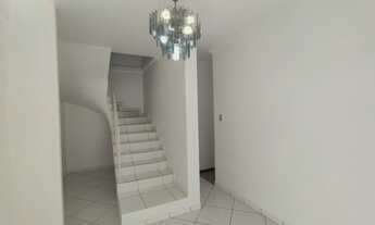 Imagem 2: Casa residencial com 4 quartos para alugar por R$ 2700.00, 153.15 m2 - BUCAREIN - JOINVILL