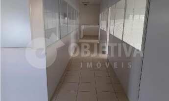Imagem 3: Excelente sala comercial em estilo sobreloja no bairro Martins Uberlândia
