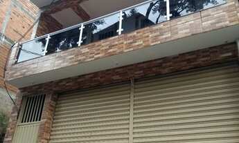 Imagem: Vende-se um belo sobrado novo !