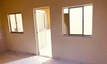 Imagem 4: Casa coroa grande água e luz incluso